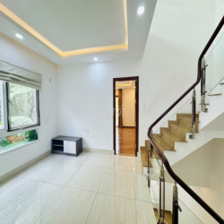BT MELOSA KHANG ĐIỀN FULL - 8X18M - 4PN 4WC - 3 TẦNG - SÂN Ô TÔ RIÊNG