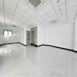 Shophouse Đinh Thị Thi 9x21m 5 tầng k hầm hoàn thiện mới giá 70tr