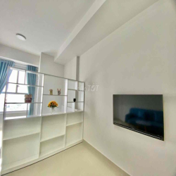 Cho thuê Officetel Sunrise CityView Q7 Lh :
