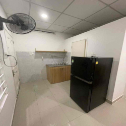 CHDV - NGÃ TƯ PHÚ NHUẬN - CÓ THANG MÁY