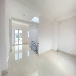 CHO THUÊ NHÀ NGUYÊN CĂN GẦN CỔNG C CÁT LÁI 15tr/th