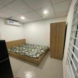 CHDV - NGÃ TƯ PHÚ NHUẬN - CÓ THANG MÁY