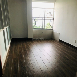 cho thuê biệt thự khang điền 1T/2 lầu 5PN, 4WC đường 12m giá 24 triệu