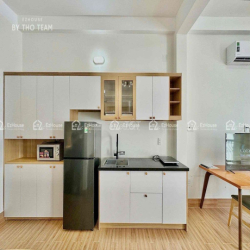 Cho thuê căn hộ ban công siêu thoáng ngay ngã tư Bảy Hiền, Tân Bình