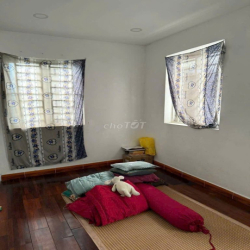 nhà 4x8m,2L,4pn, Phạm Văn Chiêu 8tr/tháng 