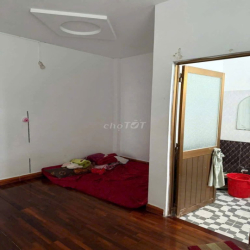 nhà 4x8m,2L,4pn, Phạm Văn Chiêu 8tr/tháng 