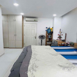 Nhà Phố 3pn- Hồ Bơi, Gym, Tennis Ngay Cửa- Chỉ 14tr