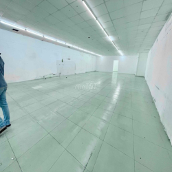 🍀🍀300M2 SÀN. MẶT TIỀN XE TẢI ĐẬU CỬA HĐ LÂU DÀI