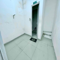 🍀🍀300M2 SÀN. MẶT TIỀN XE TẢI ĐẬU CỬA HĐ LÂU DÀI