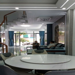 Cho thuê nhà BT 200m2 đường Liên Phường Phú Hữu Thủ Đức 22tr