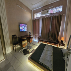 Phòng đẹp-BanCong 42m2 full NT, ôtô Đậu Đến Nhà, CX Chu Văn An P26 BT