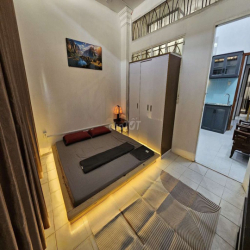 Phòng đẹp-BanCong 42m2 full NT, ôtô Đậu Đến Nhà, CX Chu Văn An P26 BT