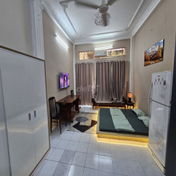 Phòng đẹp-BanCong 42m2 full NT, ôtô Đậu Đến Nhà, CX Chu Văn An P26 BT