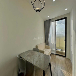 Cho thuê căn hộ 1PN Quận 1 Lý Tự Trọng ban công gần chợ Bến Thành