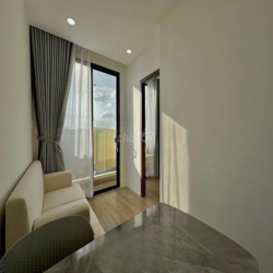 Cho thuê căn hộ 1PN Quận 1 Lý Tự Trọng ban công gần chợ Bến Thành