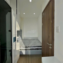 Cho thuê căn hộ 1PN Quận 1 Lý Tự Trọng ban công gần chợ Bến Thành