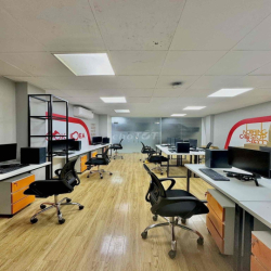 Cho thuê nhà 2 mặt tiền 400m2– Nguyễn Thái Bình, P. Tân Sơn Nhất