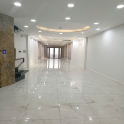 Cho thuê 386 Ngô Gia Tự,Q10.DT: 6x22m,Trệt 6 tầng Thang Máy,Nhà mới 