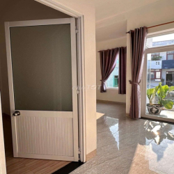 CHO THUÊ NHÀ 2 TẦNG KIỆT Ô TÔ: 634 TRƯNG NỮ VƯƠNG