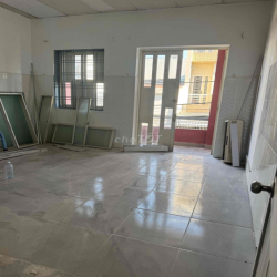 cho thuê nhà 1trệt 1 lầu hẻm xe tải - xe hơi đậu trong nhà