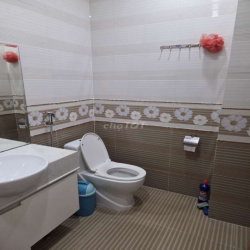 Cho thuê nhà phố nguyễn sơn long biên 35m 5 tầng 3 ngủ fun đồ giá 10 t