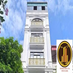 cho thuê nhà lô góc 14 phòng Phú Diễn