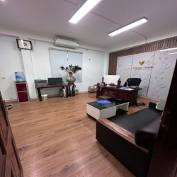 Siêu rẻ - Văn phòng 225A Nguyễn Ngọc Vũ 35m2 giá chỉ 6 triệu