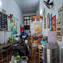 cho thuê mặt bằng MT Hoàng Quốc Việt 5x18 giá 16 tr