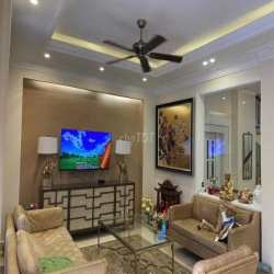CHO THUÊ BIỆT THỰ MỸ KIM QUẬN 7, 5PN FULL NT, THANG MÁY 100 TRIỆU/ TH