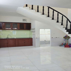 💫Cho thuê nhà 1trệt 1lầu 2pn 2wc 1bếp DT 4x12 Hẽm xe tải thông