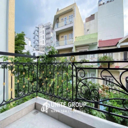 Studio bancon mặt tiền - Gần KDC Him Lam, Lotte Mart, ĐH Tôn Đức Thắng