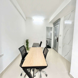 Văn Phòng Tại Cư Xá Chu Văn An, Sát Quận 1, Đậu Xe hơi Thoải mái