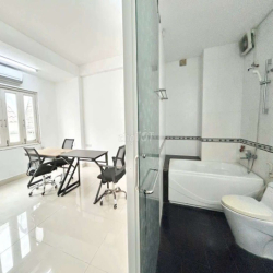 Văn Phòng Tại Cư Xá Chu Văn An, Sát Quận 1, Đậu Xe hơi Thoải mái