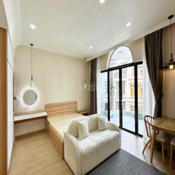 PENTHOUSE MỚI XÂY CỰC RỘNG BAN CÔNG VIEW KÍNH CÓ MÁY GIẶT KẾ ĐẦM SEN