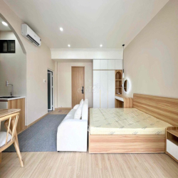 PENTHOUSE MỚI XÂY CỰC RỘNG BAN CÔNG VIEW KÍNH CÓ MÁY GIẶT KẾ ĐẦM SEN