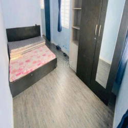 Nhà nguyên căn. 3PN.4WC. full nội thất. hẻm bagac rộng