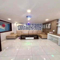 Nhà Mới Đẹp, Thông thoáng, trệt lửng 3 lầu sân thượng, nhà căn góc