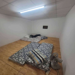 Cho thuê nguyên căn trống rộng, 2pn 1wc, hxh Thống Nhất p15 Gò vấp