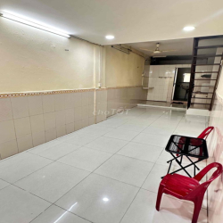 cho thuê nhà trong hẻm đường Nguyễn Trãi P An Đông giá 10 triệu