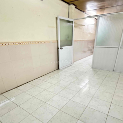 cho thuê nhà trong hẻm đường Nguyễn Trãi P An Đông giá 10 triệu