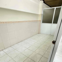 cho thuê nhà trong hẻm đường Nguyễn Trãi P An Đông giá 10 triệu