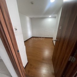 Cho thuê căn hộ Samsora 2PN,2WC giá thuê 4,5tr/tháng. Nội thất cơ bản