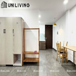 CHO THUÊ CHDV FULL NỘI THẤT CÓ BAN CÔNG NGAY EMART PHAN VĂN TRỊ