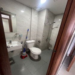 Cho thuê căn hộ Samsora 2PN,2WC giá thuê 4,5tr/tháng. Nội thất cơ bản