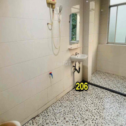 PHÒNG MÁY LẠNH CÓ NỘI THẤT GIỜ TỰ DO XE FREE