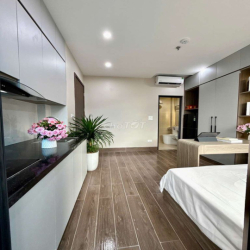 siêu phẩm CCMN 30m2 Full đồ. máy giặt, ban công ngõ Chùa Hưng Ký