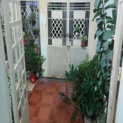 Nhà 1 Trệt 1 lầu sân thượng 4x17m hẻm đường Phạm Hùng Hồ Bơi Hoà Bình