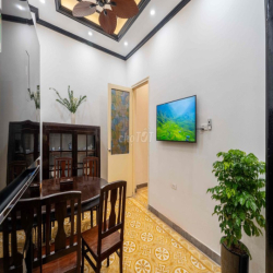 Nhà nguyên căn riêng biệt - Nội thất cao cấp