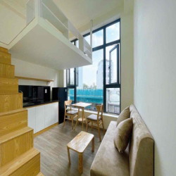 DUPLEX FULL NỘI THẤT NGAY TRUNG TÂM QUẬN 7 SÁT QUẬN 4