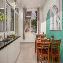 cho thuê villa 2 tầng có hồ bơi đường loseby (sơn trà)giá rẻ